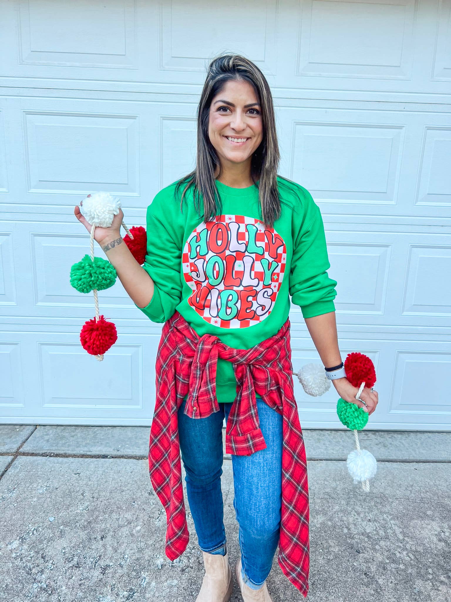 Southern Babe Wholesale - Wholesale Graphic Sweatshirt - Women's - HOLLY JOLLY VIBES SWEATSHIRT (GREEN SW)