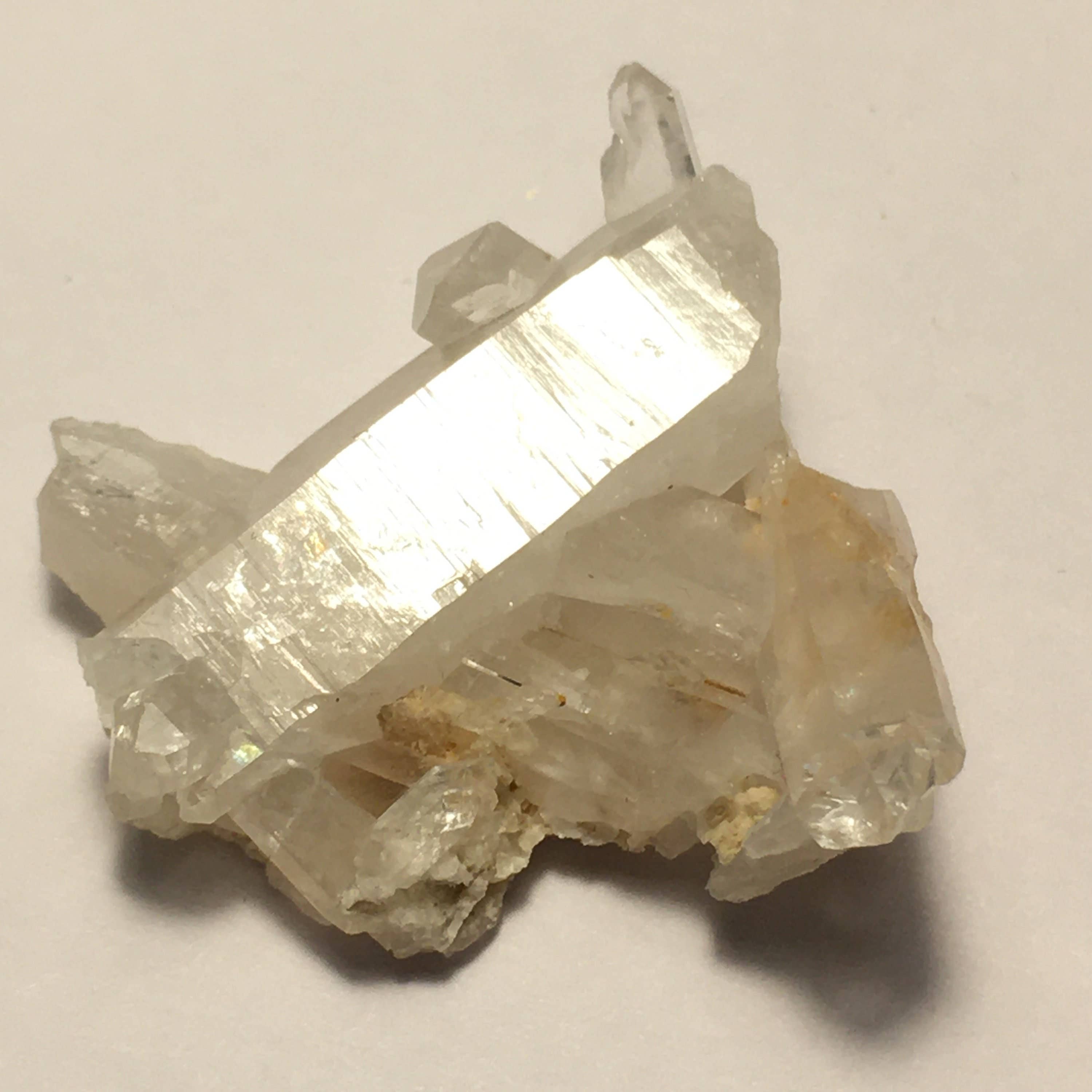 Wildheart Crystals – Pedra/cristal espiritual por atacado – AGLOMERADO DE QUARTZO Grande Ponto Tabular Plano3