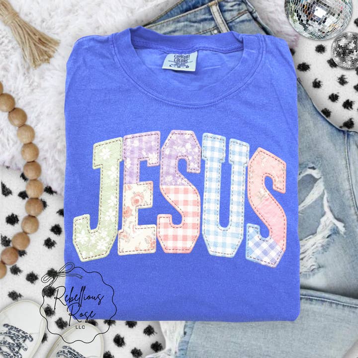T-shirt Gráfico Jesus Patchwork por atacado de Rebellious Rose LLC