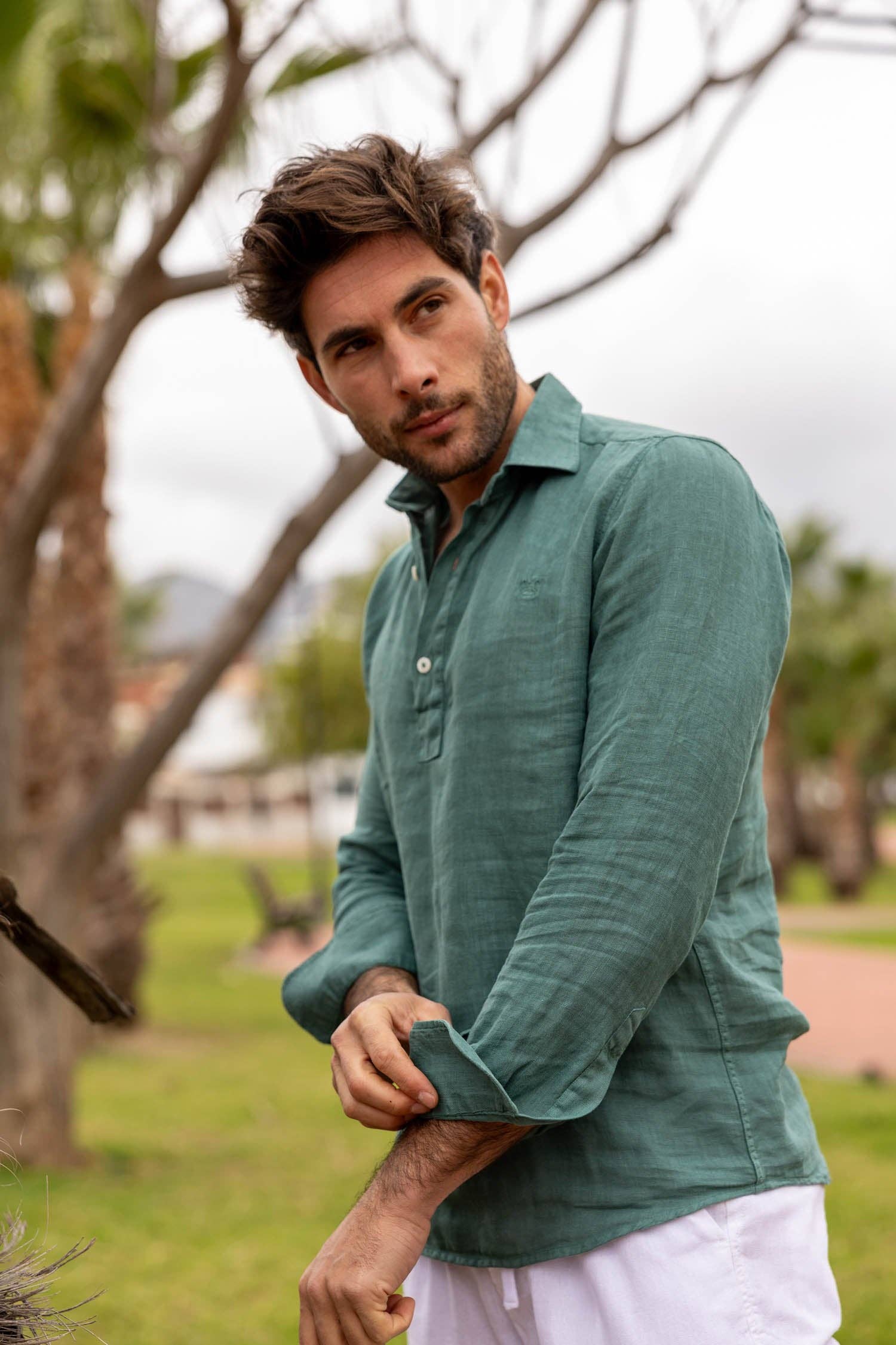 Custi Mikelo: Made in Spain - Wholesale Shirt - Men's - Green Linen T-Shirt1