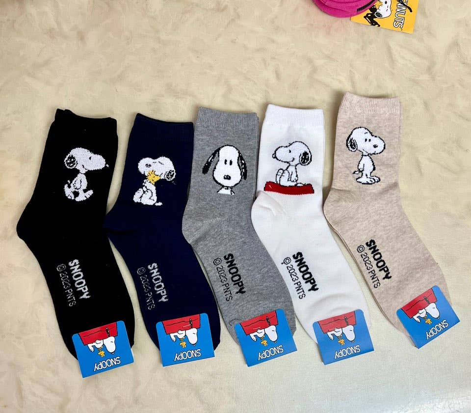 K-Wonderland – wholesale Socks – Women's – Peanuts 3D Snoopy Ankle Mid Calf Socks-Cotton ultra Soft5