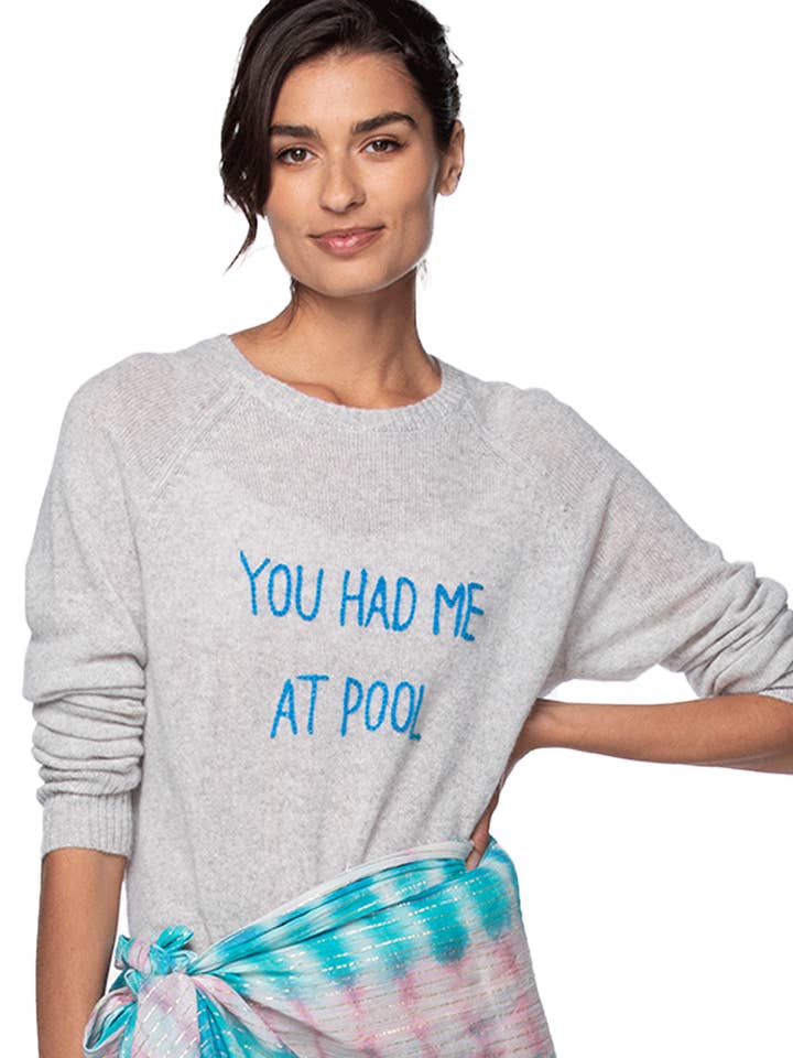 Livet är bra | Cashmere Crew Tröja | Du Fångade Mig vid Poolen för wholesale av Golden Sun