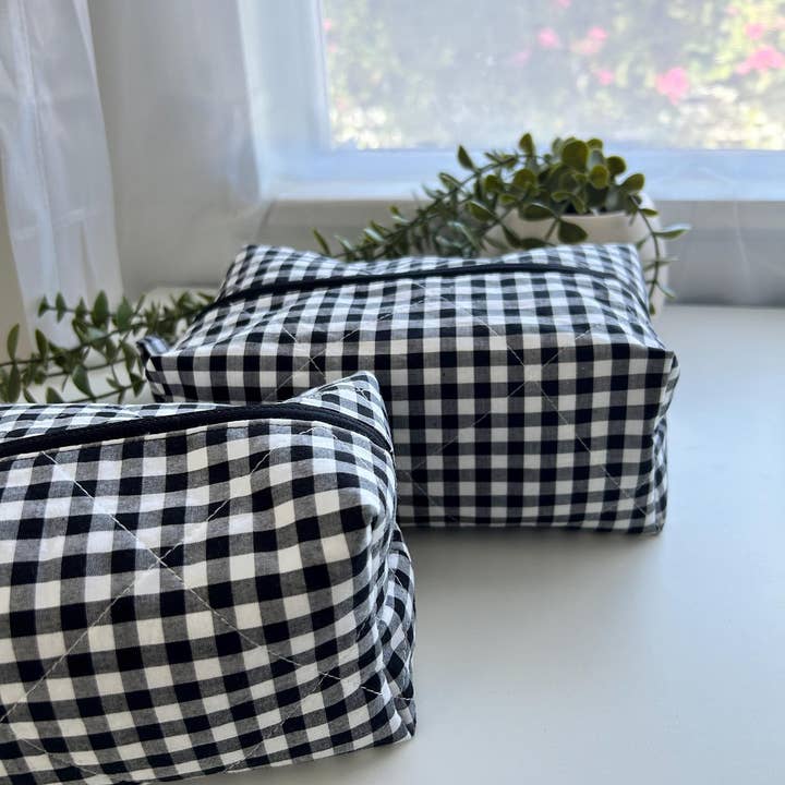 DaintyLuxeAU - Wholesale Makeup/Cosmetic Bag - Variety Makeup Bags: Gingham, Quilted, Boxy, Sizes