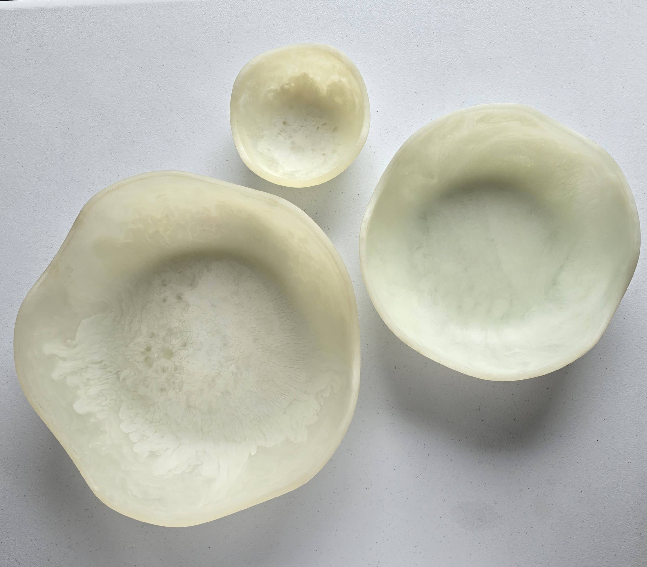 Gibb & Daan - Wholesale Serve Bowl - Large wavy 3 bowls Set - Matte Finish Hand Poured Resin21