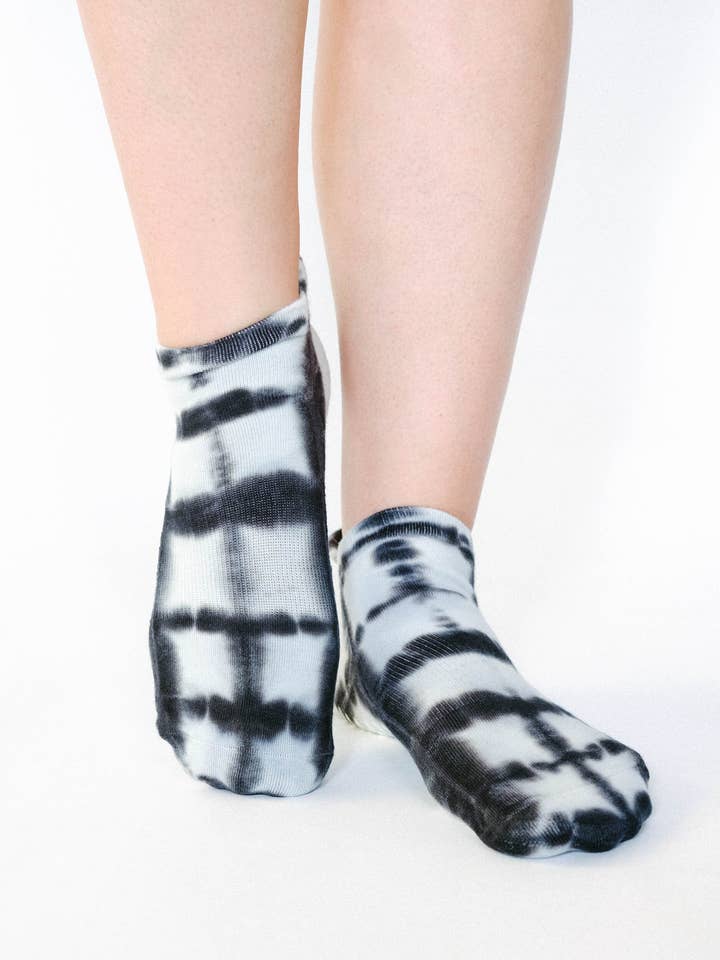 Women's Pamela Full Foot Grip Sock– No Slip Cotton Blend for Pilates & Barre for wholesale by Pointe Studio