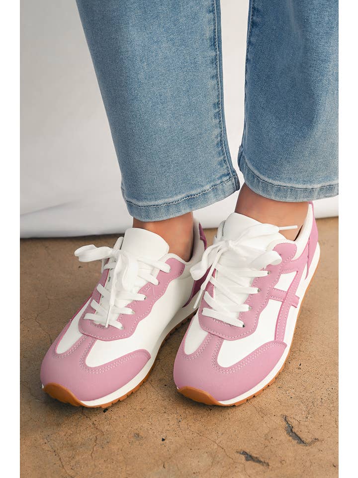 Aapparella - Wholesale Lifestyle Sneakers - Women's - Color Block Lace-up PU Leather Sneakers | US6-102