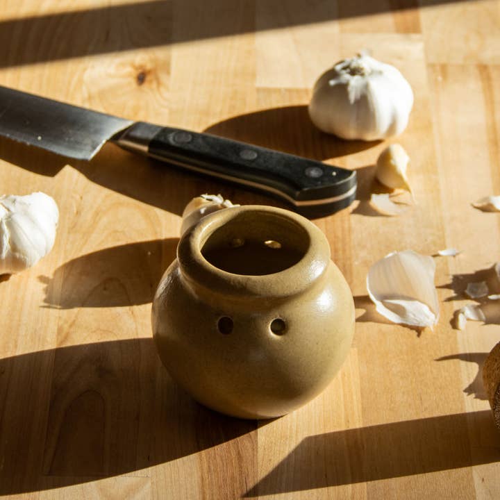 Emerson Creek Pottery - Wholesale Jar - Garlic Keeper / Storage Jar
