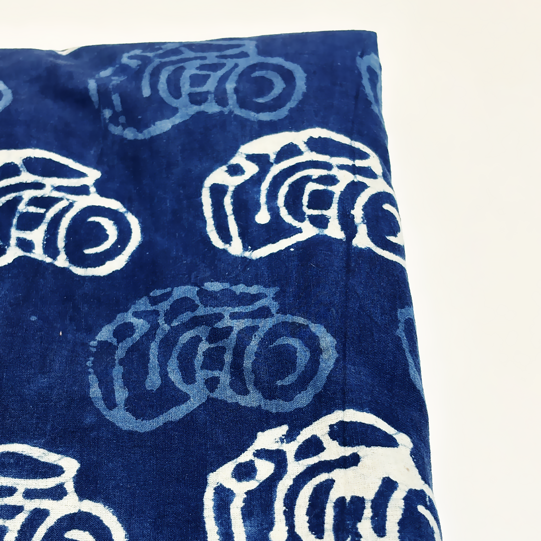 Fabriculture INC - Wholesale Fabric - Dabu Indigo Handblock Cotton Print - Camera Pattern Print1