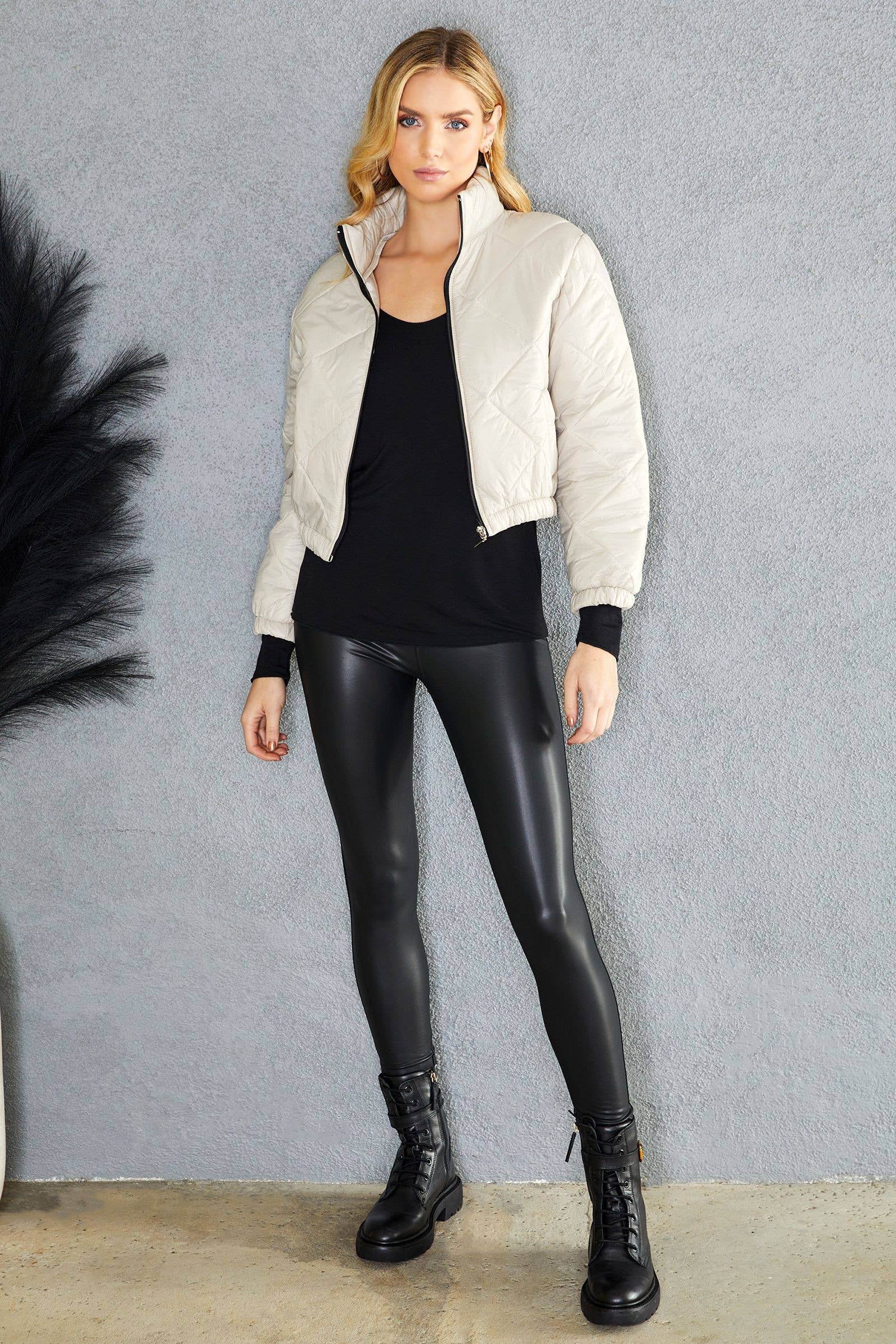 VENTI6 - Wholesale Fashion Leggings - Women's - PU COATED LEGGINGS (50228-PU)15