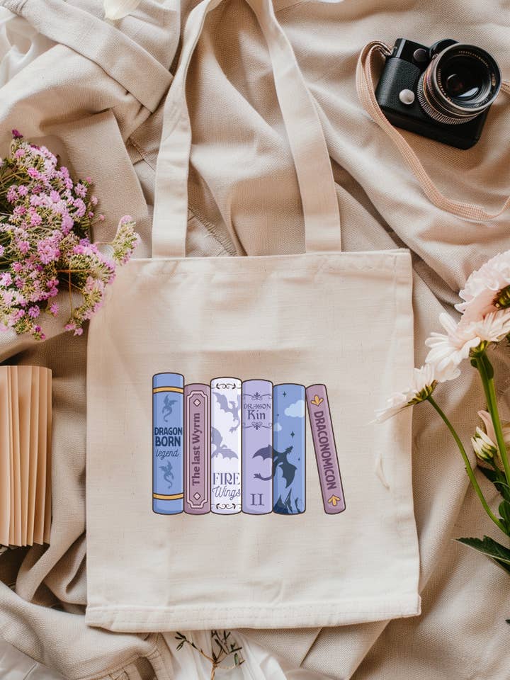 Drage-tema Stakke af Bøger Lærredstotebag for engroshandel hos Shadows of Sunshine