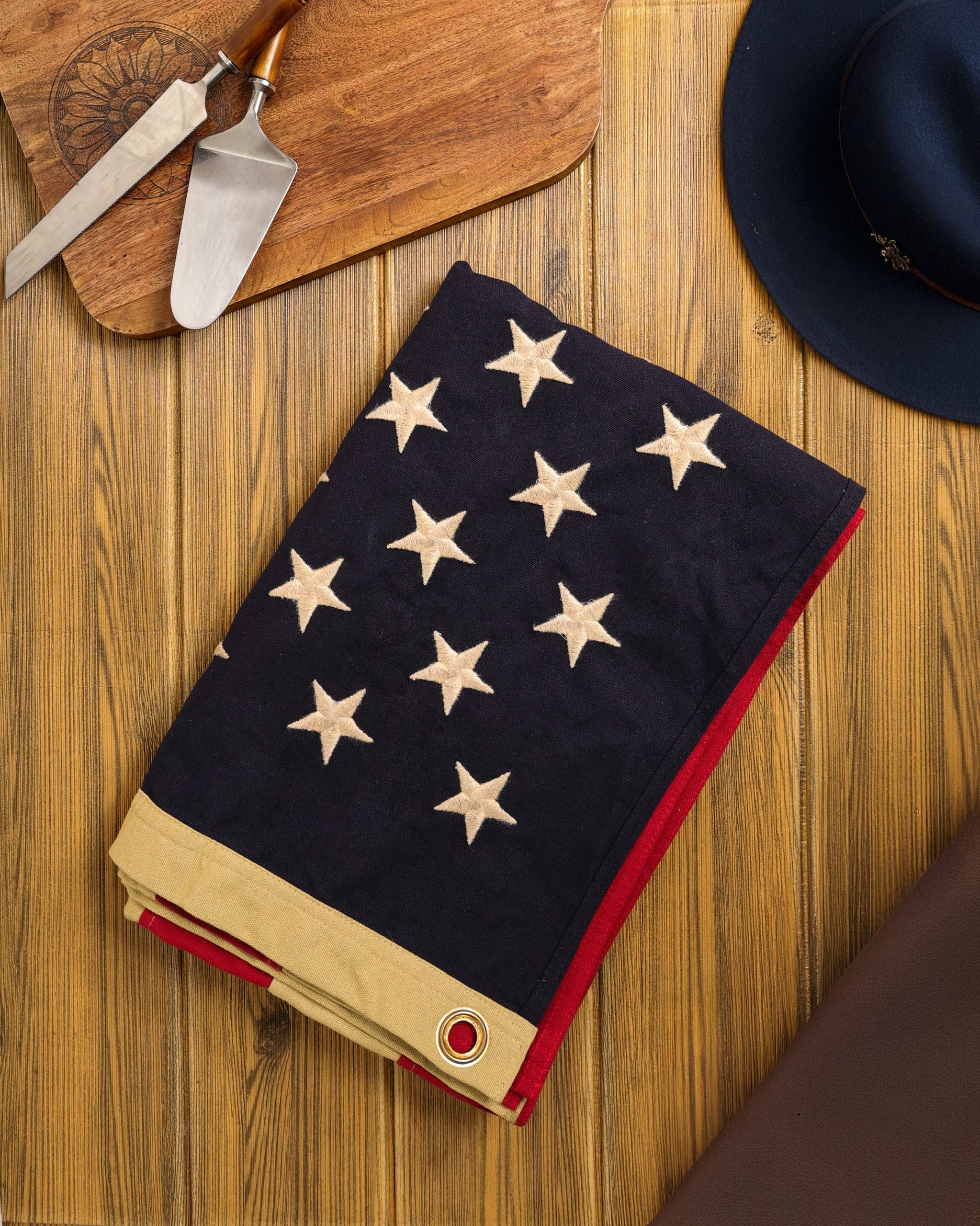 Valor Home Goods - Vente Drapeaux - Drapeau américain vintage lavé de style ferme 60"x36" 100% coton4