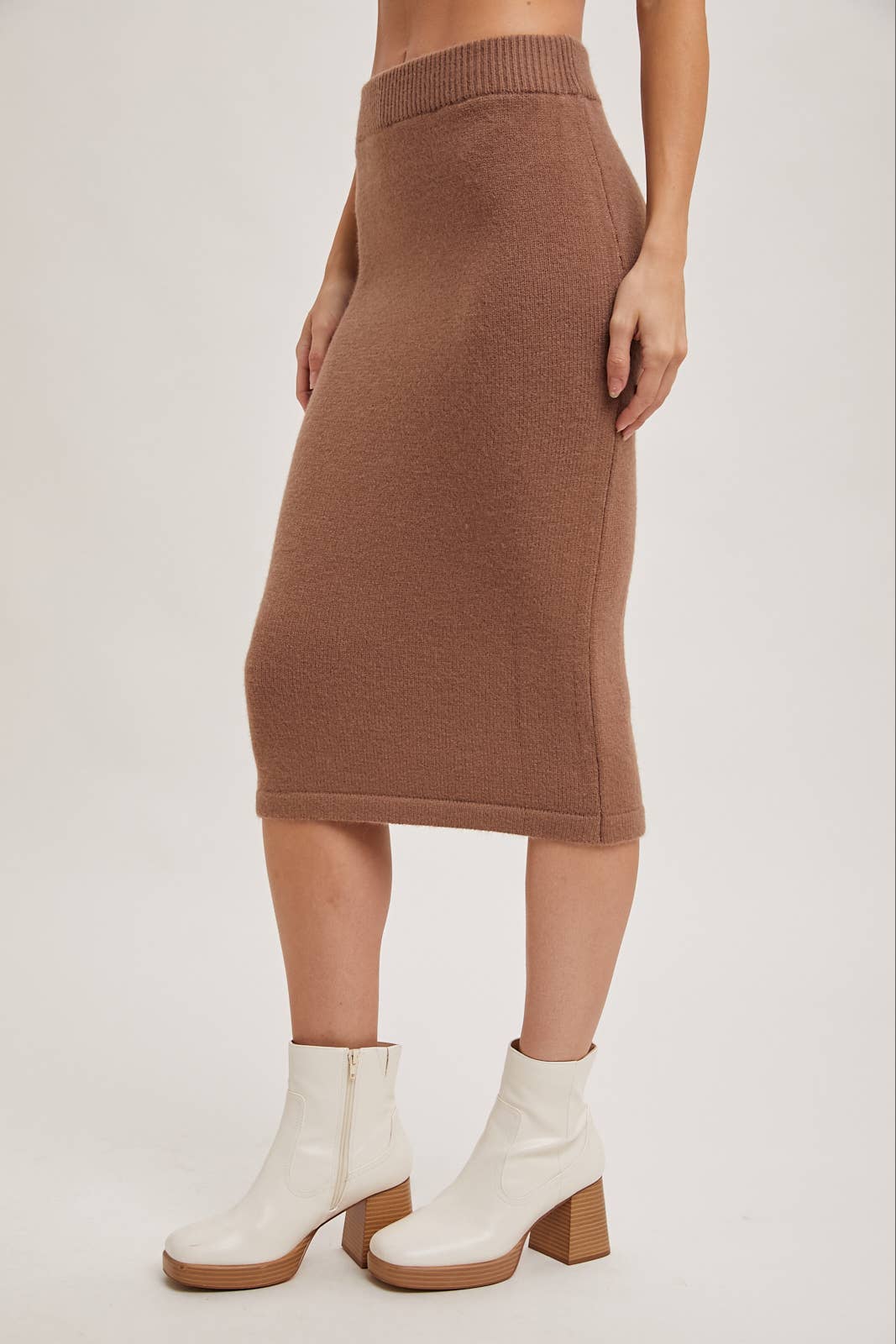 Bluivy – Großhandel Set aus Oberteil und Rock – Damen – Strick-Hoodie und Bleistiftrock Set31