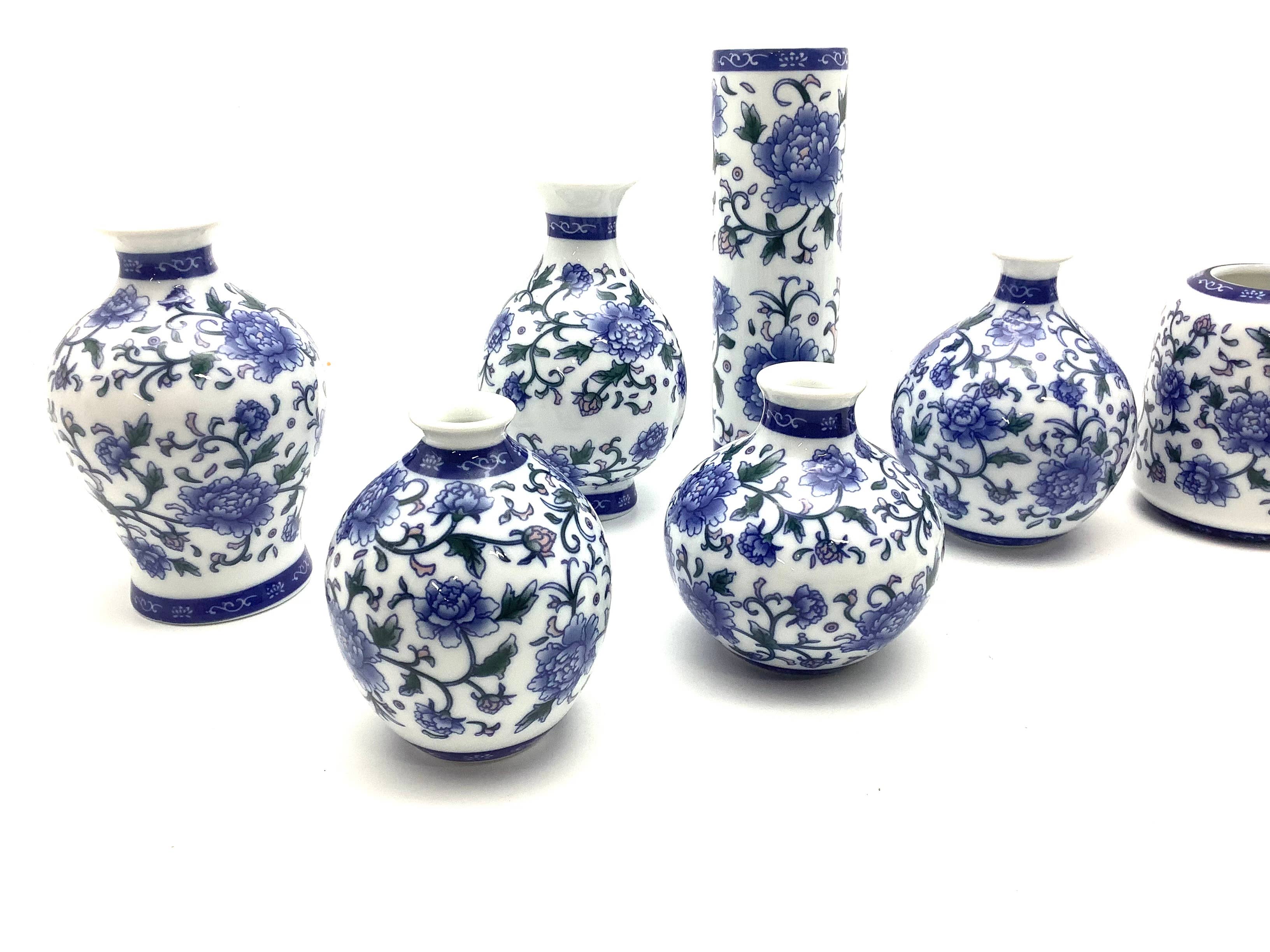 All Little Cute Things - Wholesale Vase - Assortment Blue and White  Bud Flower Vases, Centerpieces4