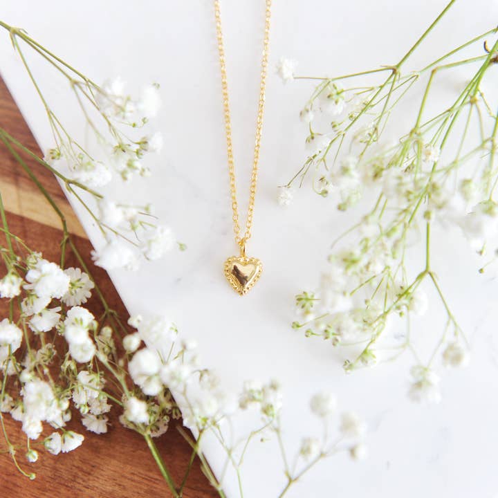 Oh So Lovely - Wholesale Pendant/Charm Necklace - Penelope Heart Necklace