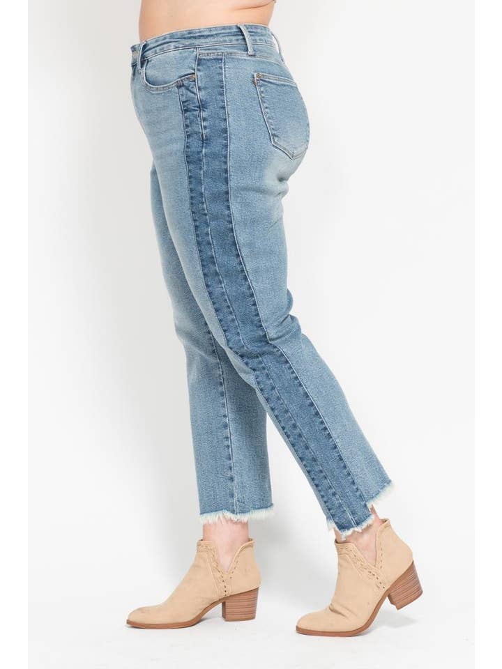 MD HW Vintage Wash Side Panel Detail & Hi Lo Fray Hem Slim for wholesale on Faire2