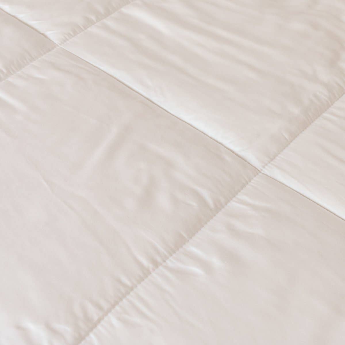 Aeptom - Wholesale Down Comforter - Organic Bamboo Sateen Comforter5
