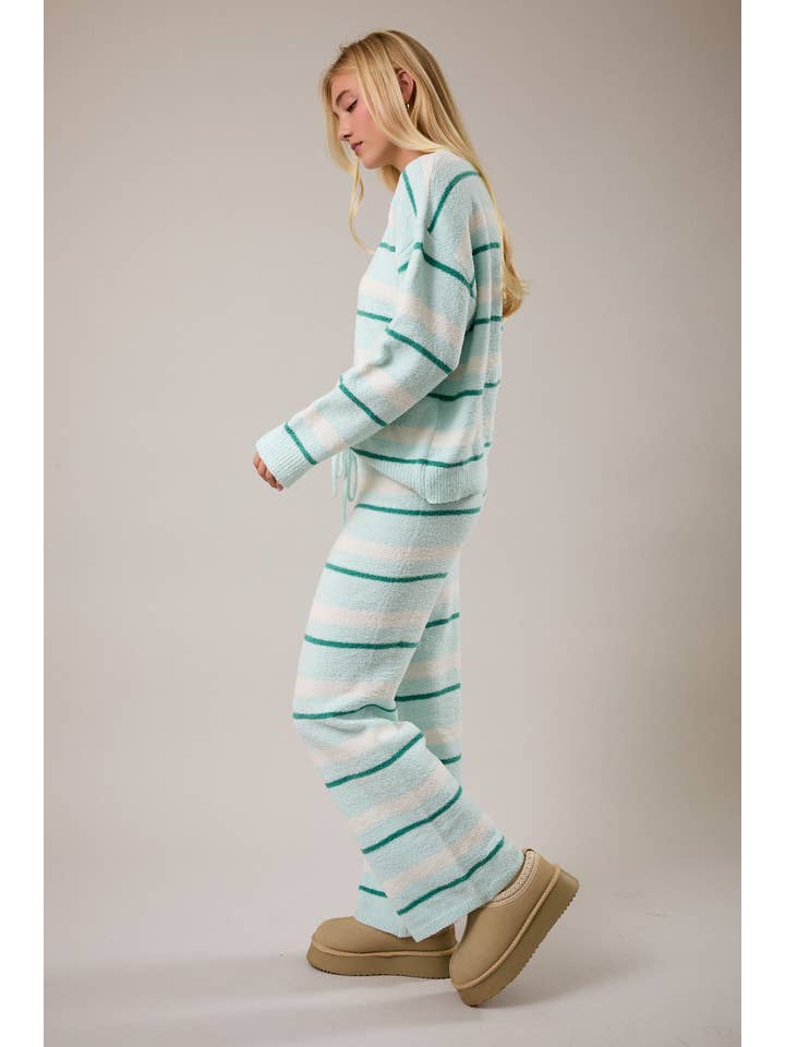 LE LIS - Vente Ensemble de vêtements d'intérieur – femme - Haut en tricot à rayures à manches longues avec pantalon en tricot à jambes larges2