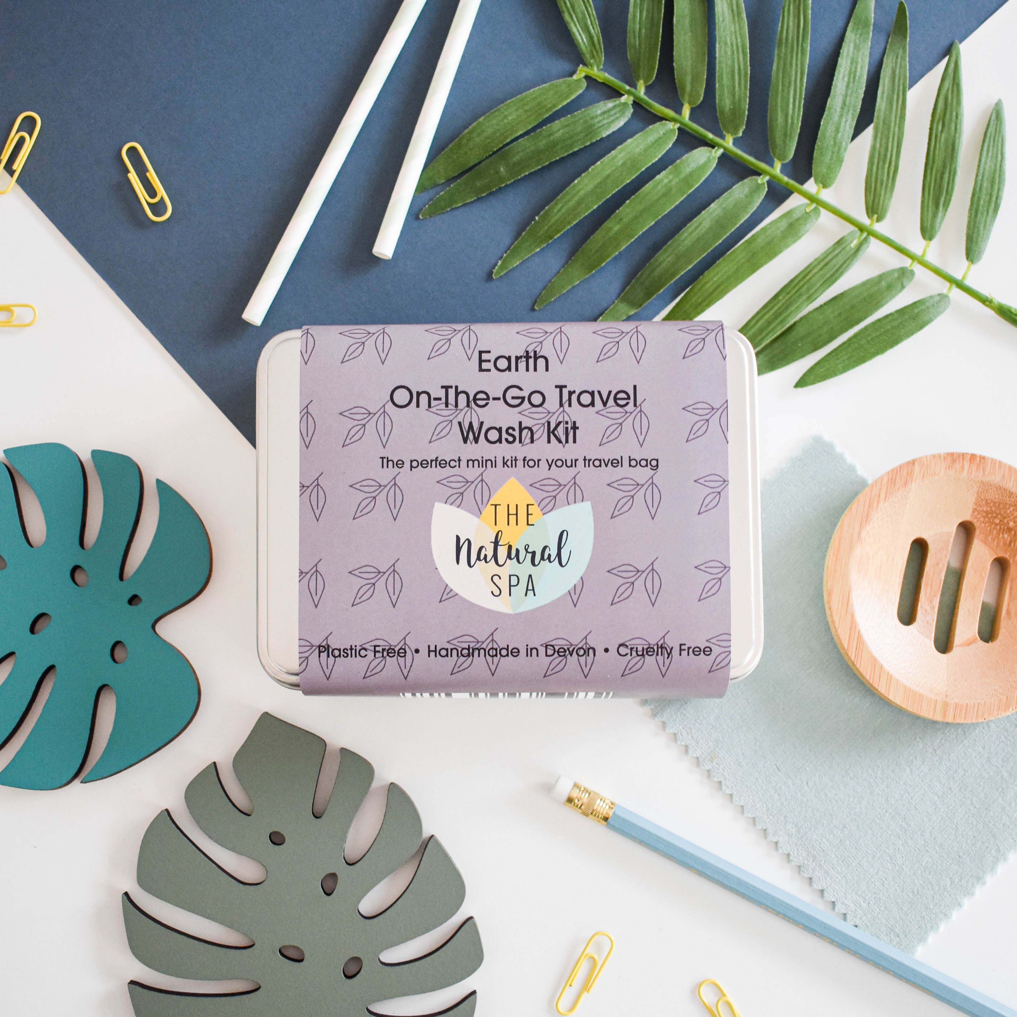 The Natural Spa Cosmetics - Wholesale Bath & body set - Earth Mini "On-The-Go" Travel Wash kit gift set1