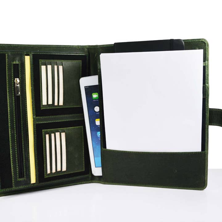 Organisateur en cuir Orillia Vert Fossile pour la vente par TLG Canada