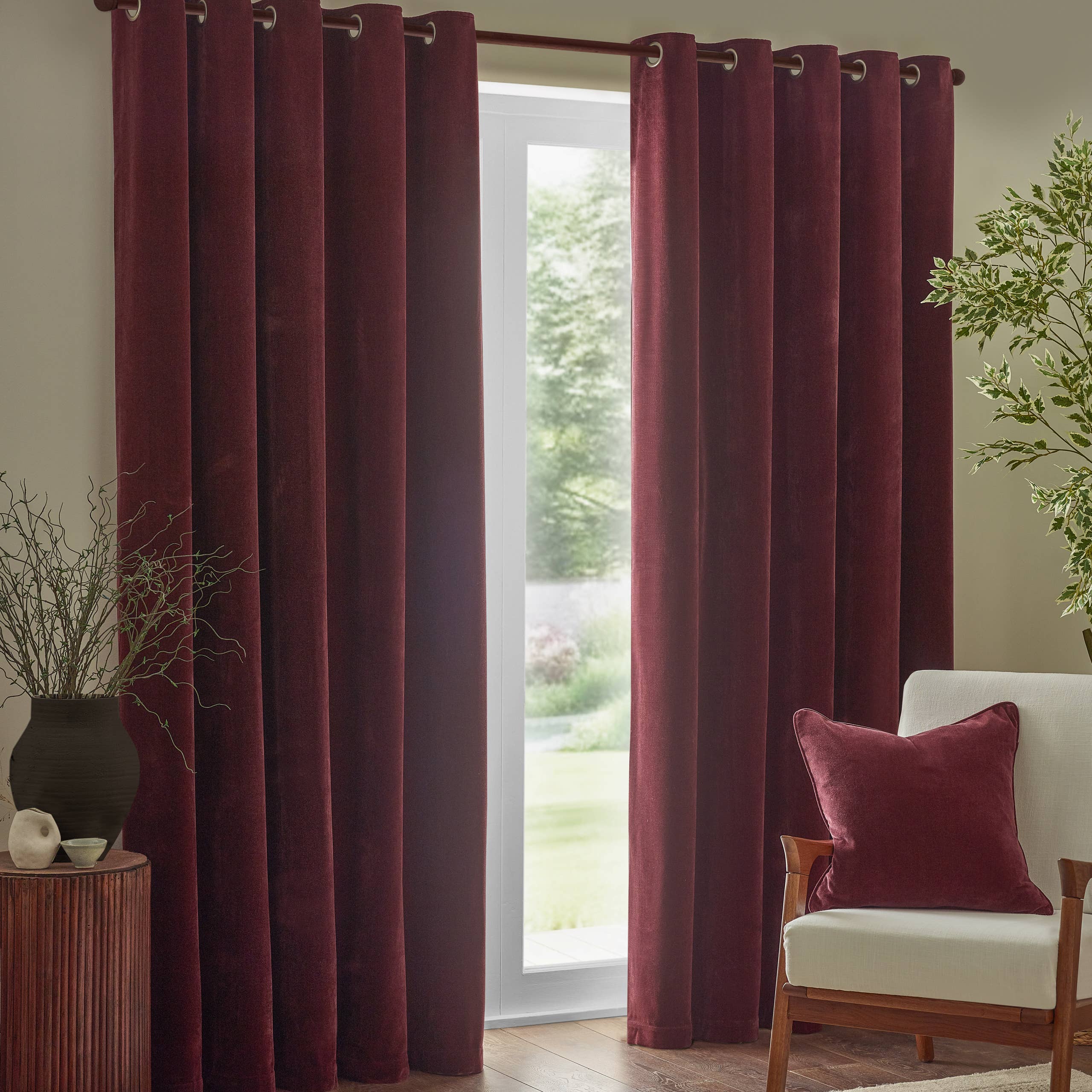Heavy Chenille Room Darkening Eyelet Curtains Beetroot for wholesale on Faire1