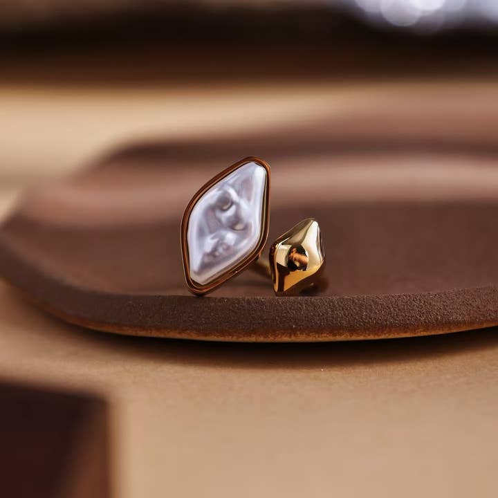 Revelari - Wholesale Cocktail/Statement Ring - Gold Ring with Unique Pearl and Geometric Design2
