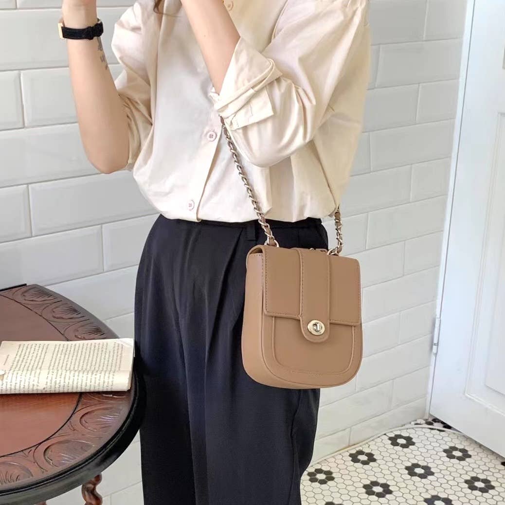 Pretty Persuasions - Vendita all'ingrosso Borsa a tracolla - Donna - Borsa a tracolla con tracolla a catena P221659