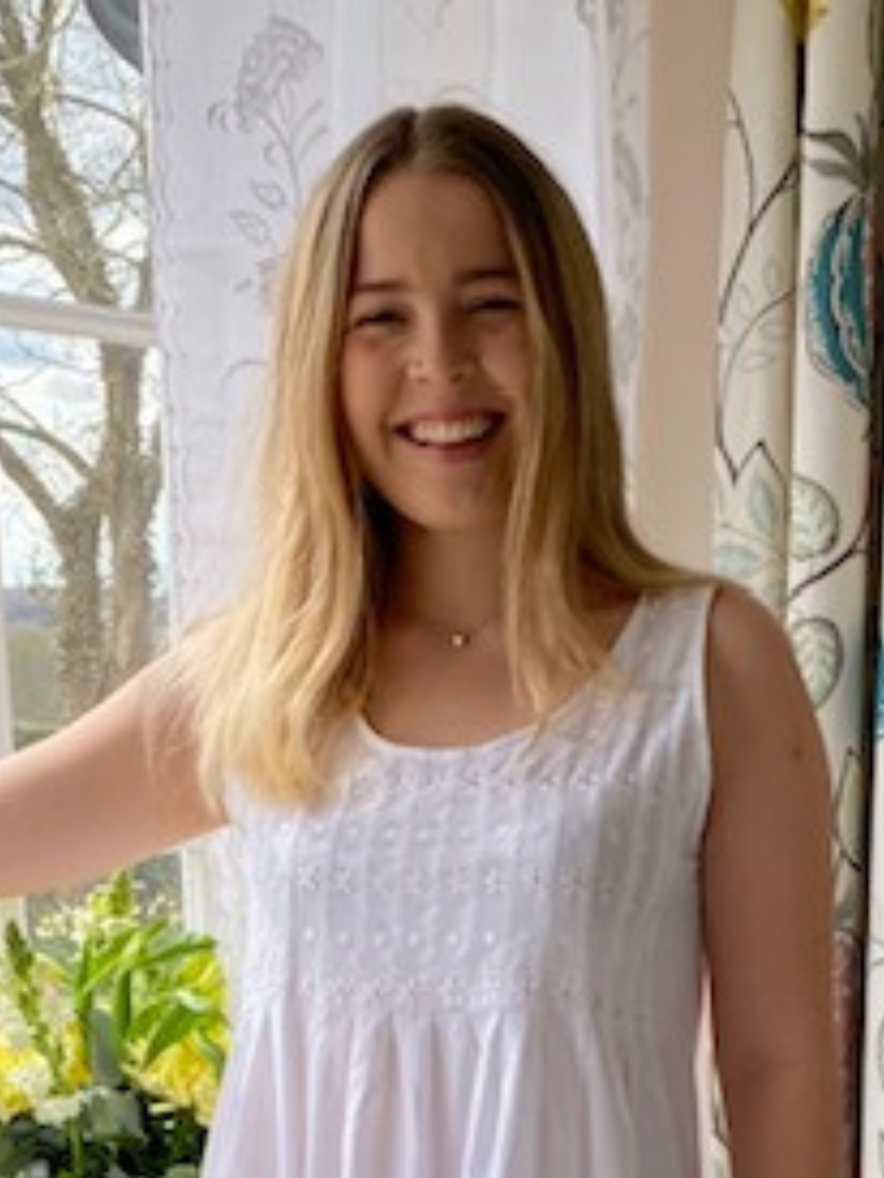 English Rose Linens - Wholesale Nightgown - Women's - Daisy Sleeveless Nightie2