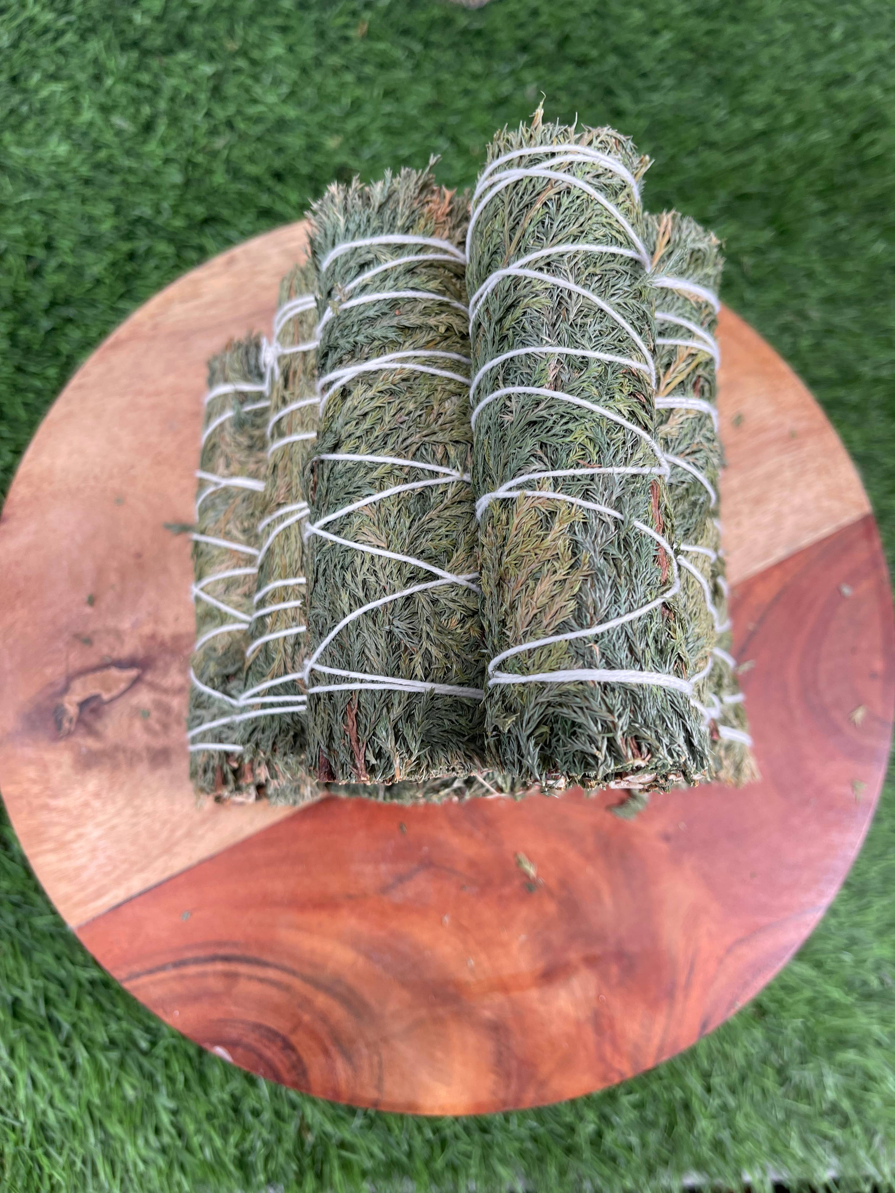 CaNatureLover - Wholesale Smudge Stick - ORGANIC Cedar Smudge Stick, Hand Wrapped Thick bundles.4