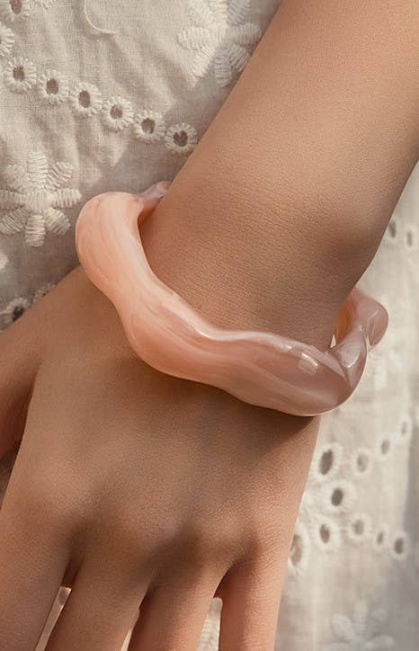 JOSSLYN by wall to wall - Wholesale Cuff Bracelet - Acrylic Wavy Bamboo Design Cuff Bracelet | 40B51961