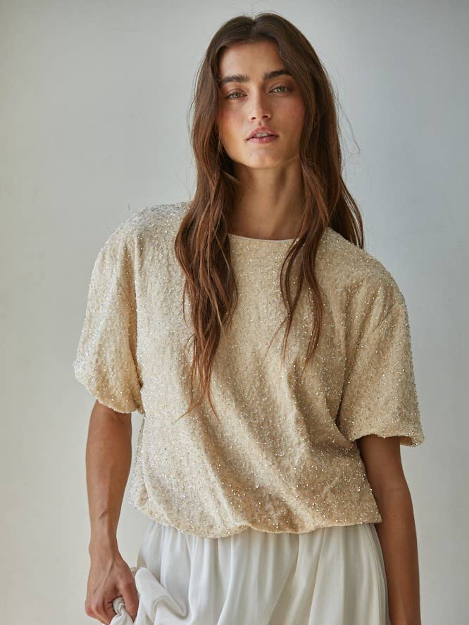 L8779 | Haut à ourlet bouffant en velours à sequins en polyester et spandex tricoté pour la vente par By Together