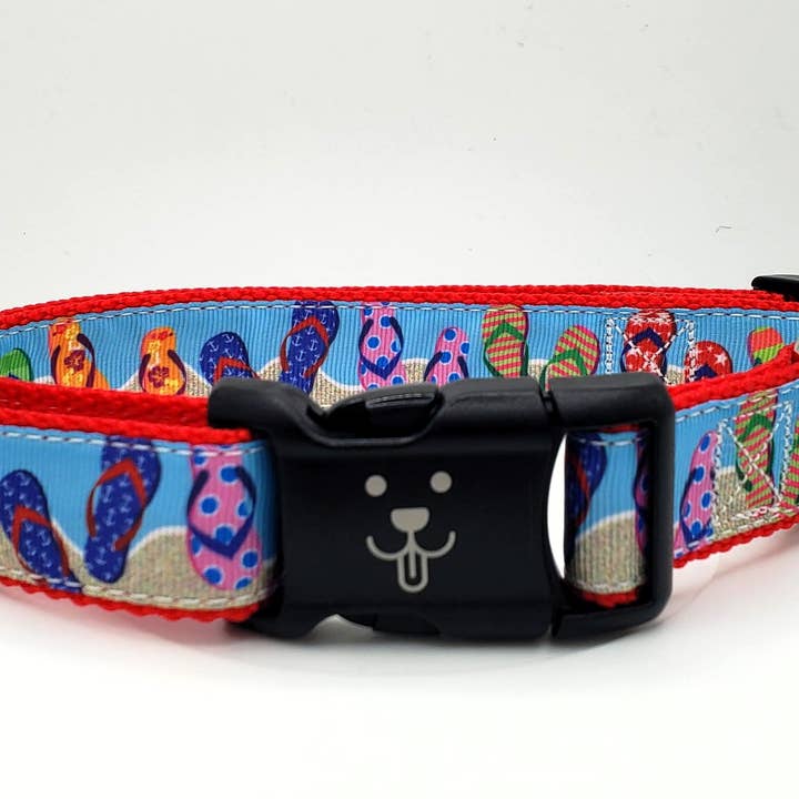 Col tongs de plage de 1 po pour la vente par Scuttlebutt's Boutique