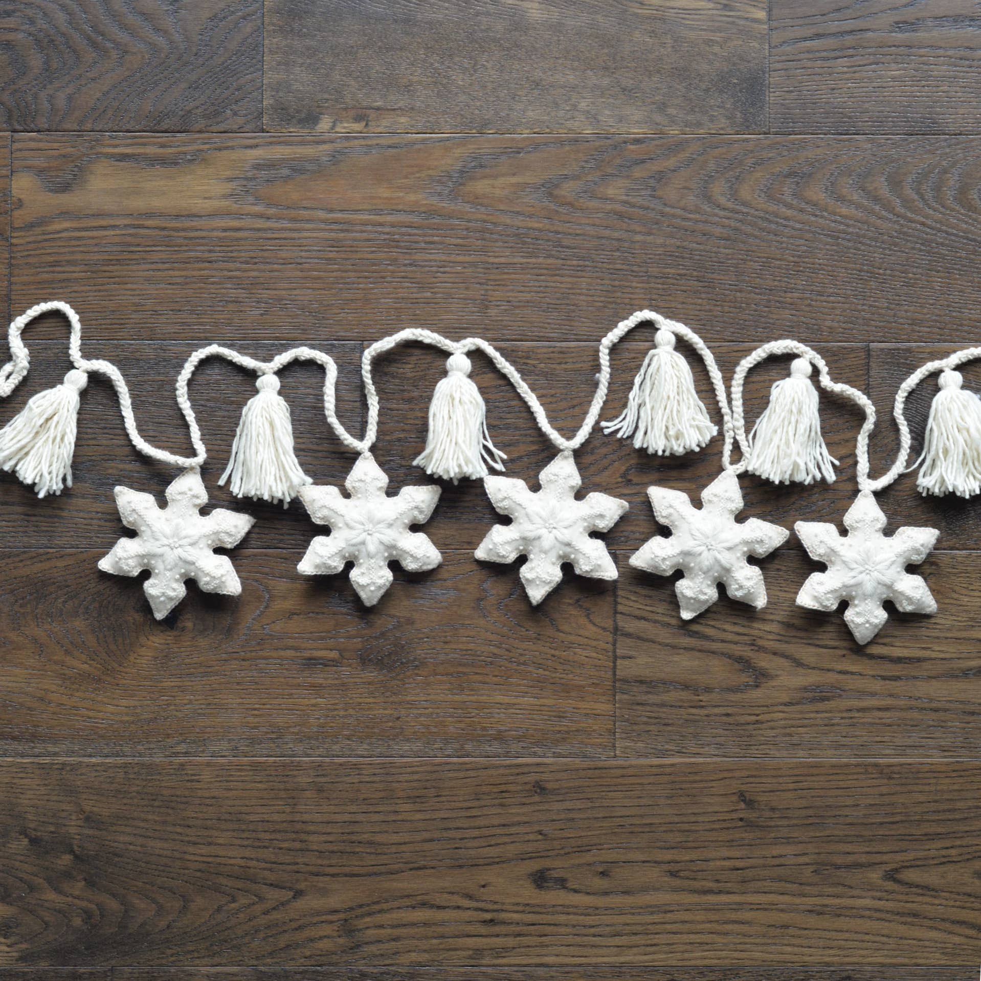Melange Collection - Wholesale Bunting/Garland - Snowflake Garland1