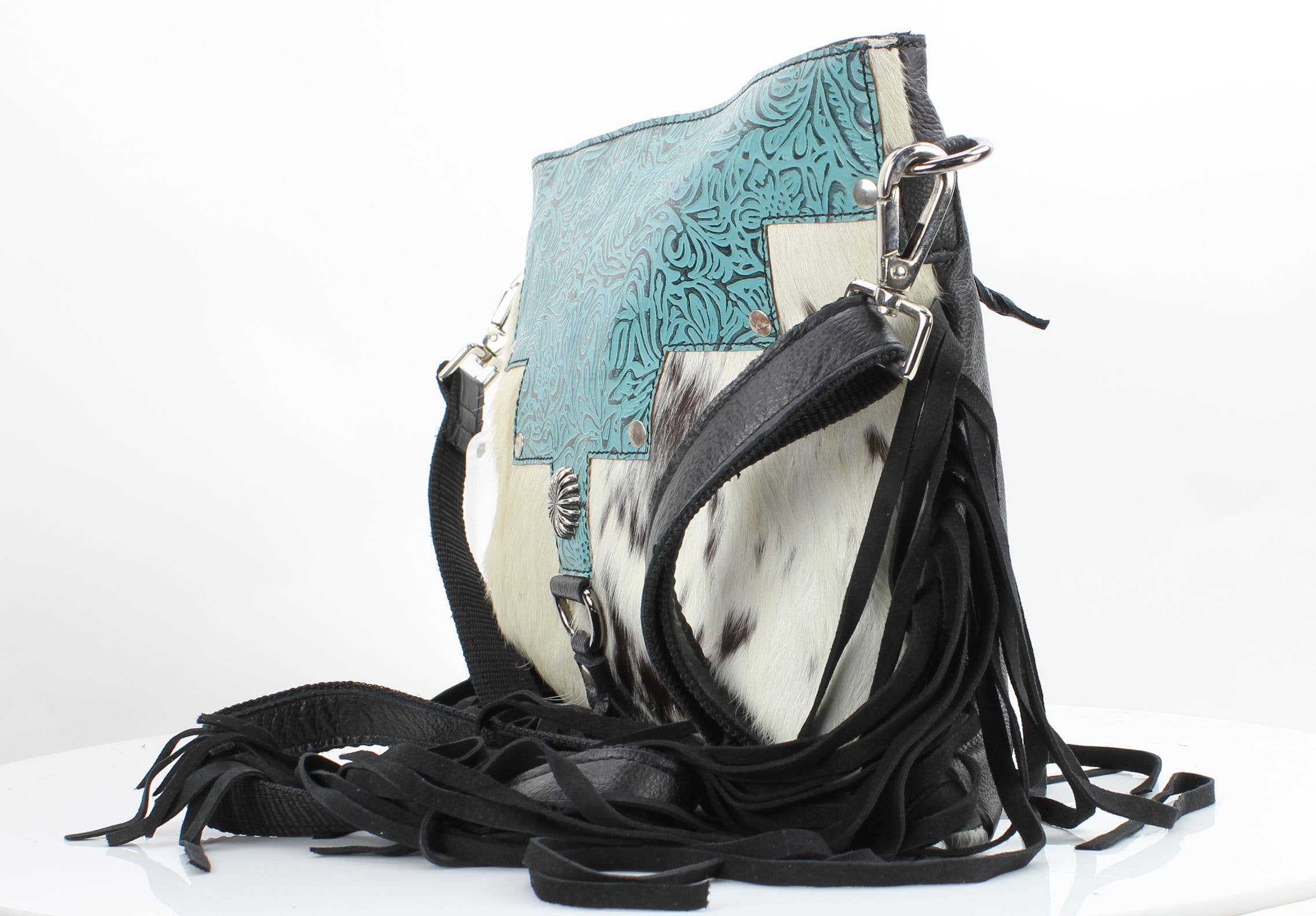 Leather Impressions Inc - Wholesale Crossbody Bag - Women's - AB Tooled Fringe HOH Zip Top Crossbody Bag #AB 240110