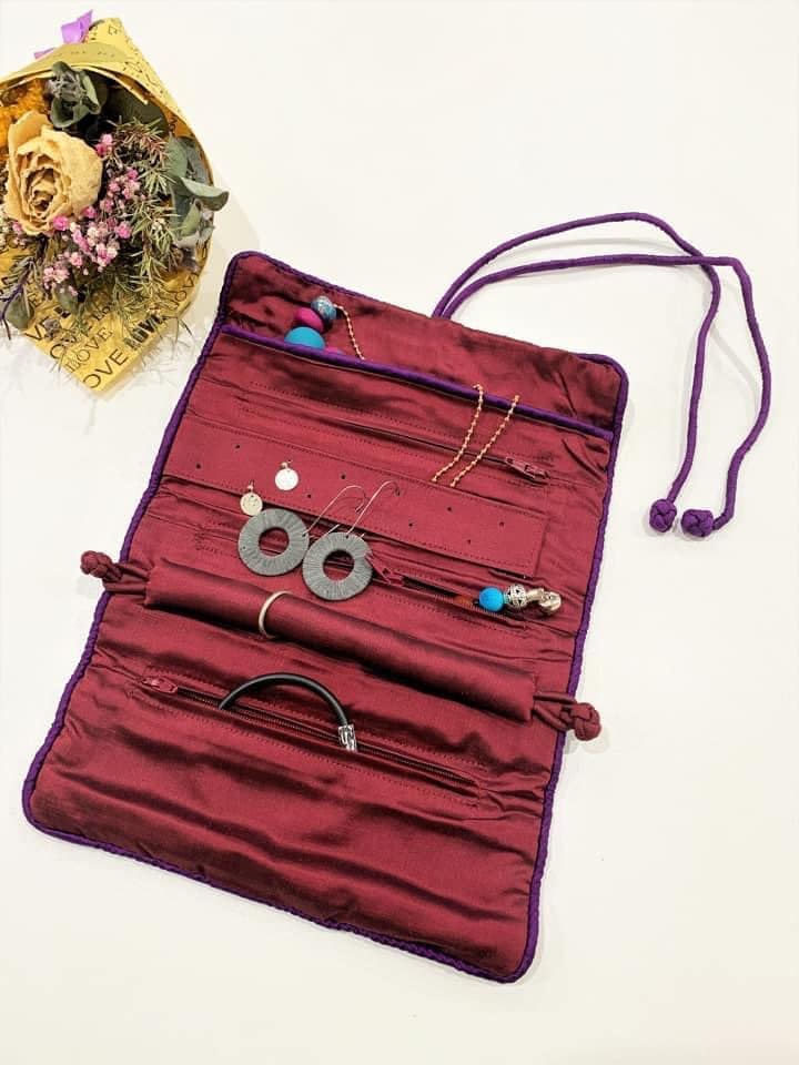 Sophie Silks - Wholesale Jewellery box/organiser - Silk Jewelry Roll2