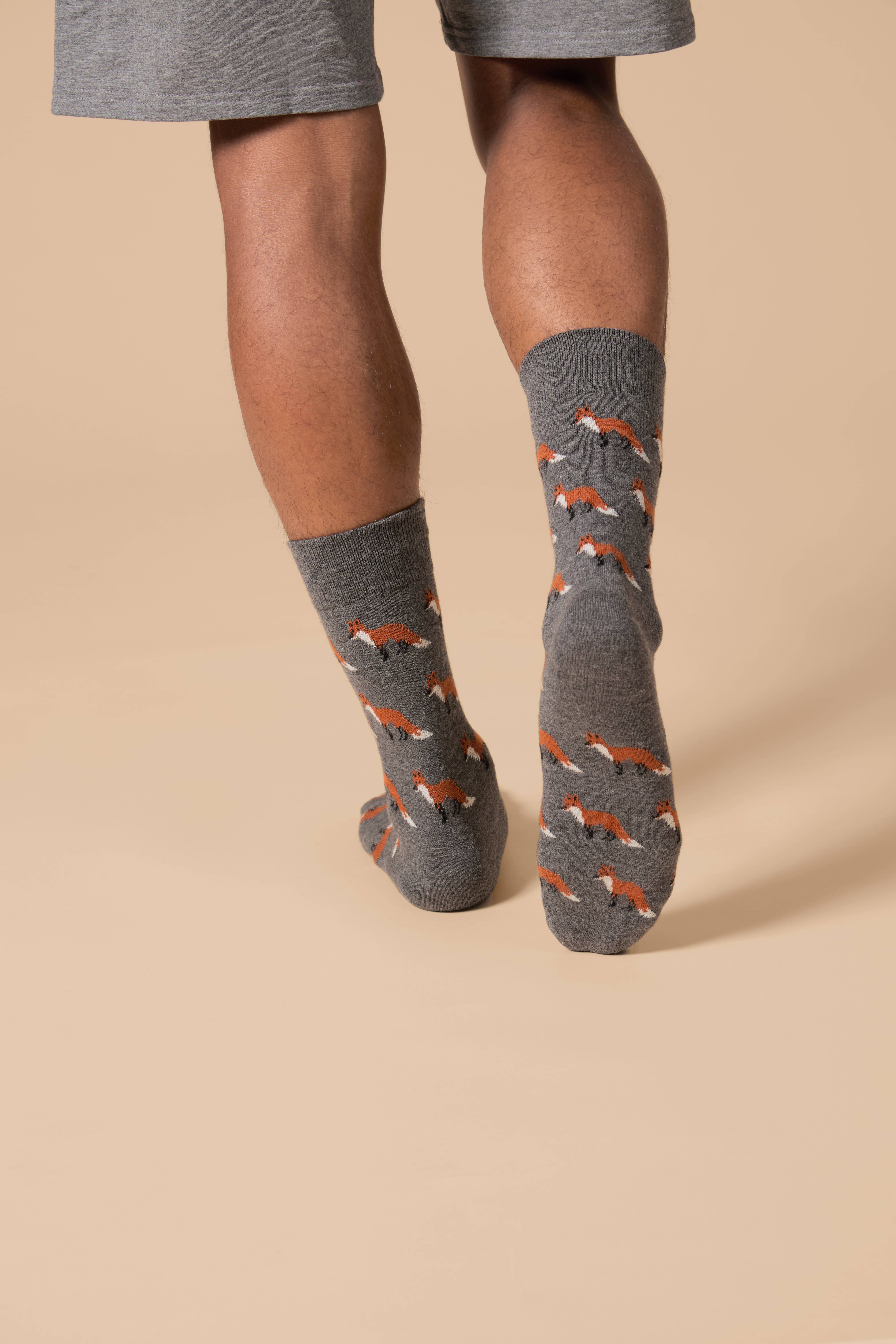 Med Gray Heather MeMoi Fox Cashmere Blend Men's Crew Socks for wholesale on Faire3