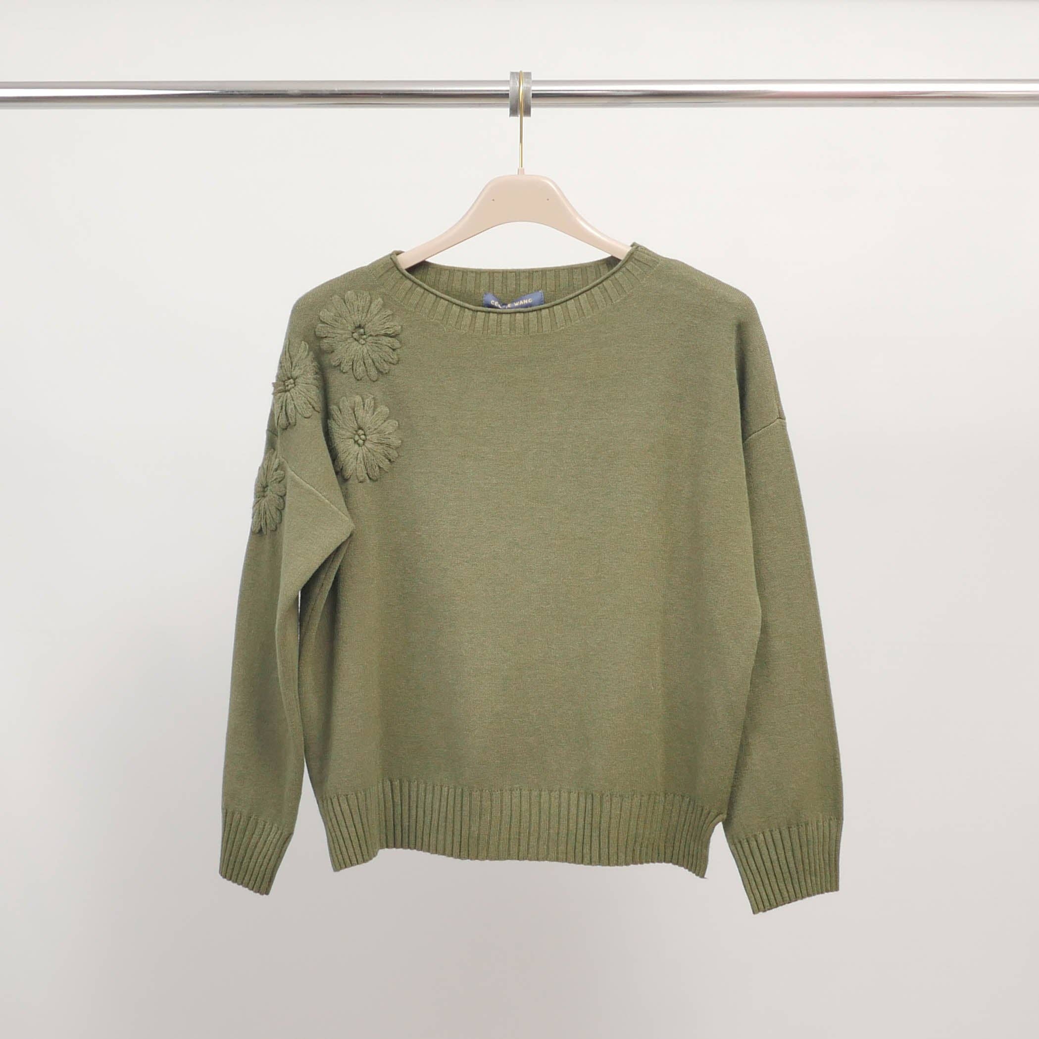 Cecile Wang - Wholesale Knit Sweater - Women's - Relief flower pullover on shoulder in soft knit – DSY94520