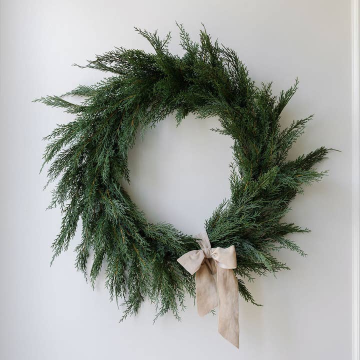 CG Hunter - Wholesale Wreath - 30" Faux Evergreen Cedar Wreath4