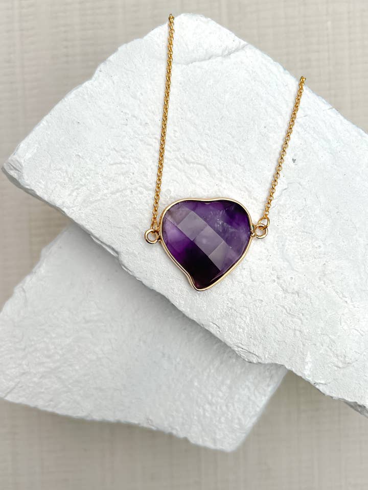 Collier Cœur Connecteur Améthyste pour la vente par Roc Jewellery