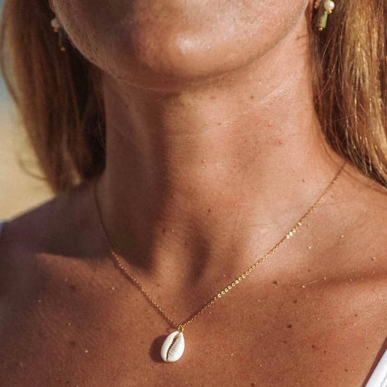 The Coconut Collective - Wholesale Pendant/Charm Necklace - Natural Cowrie Gold Necklace1