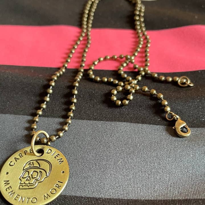 Ciondolo «Memento Mori» per la vendita all'ingrosso da parte di STUDIO 51®