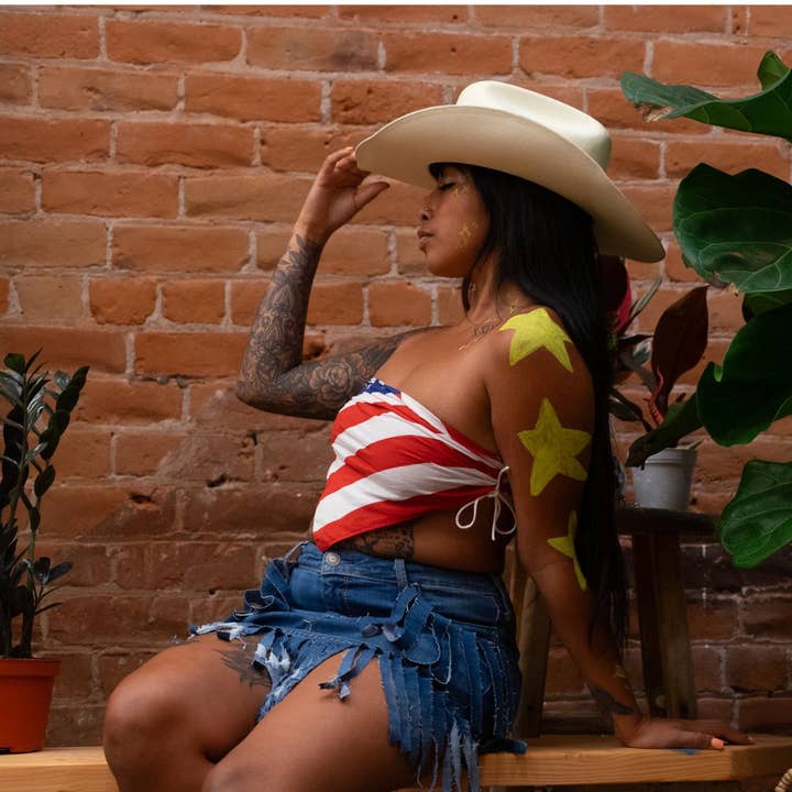 Conjunto de Dos Piezas de Denim y Bandana – Hecho a Mano y Reciclado para venta al por mayor de The Modern Alien