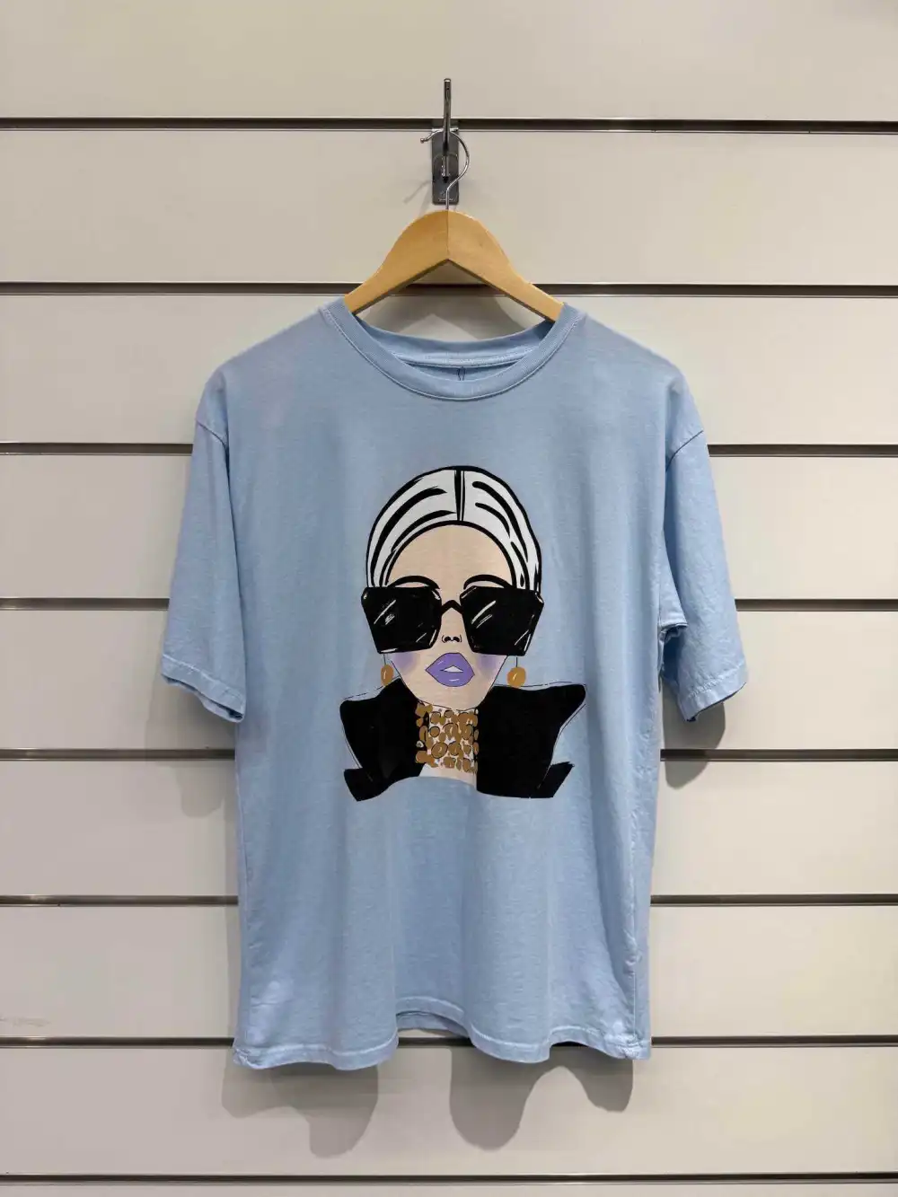 Blue Round neck chic lady cotton t-shirt for wholesale on Faire1