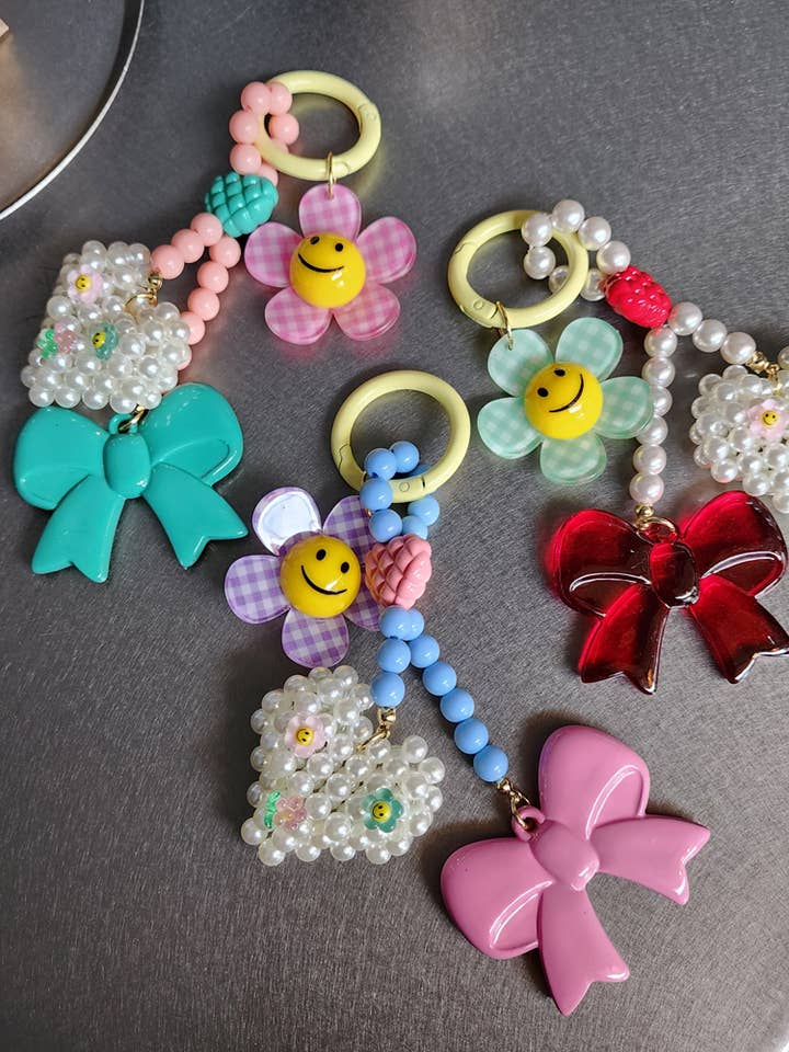 Gakku Keychain | Fun & Colorful & Kitschy Multi Beads Charm for wholesale by MOND HAUS
