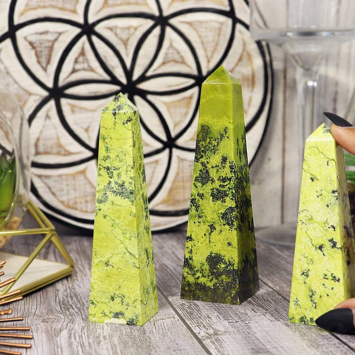 Natures Artifacts Inc - Wholesale Spiritual Stone/Crystal - Beautiful Serpentine Towers9