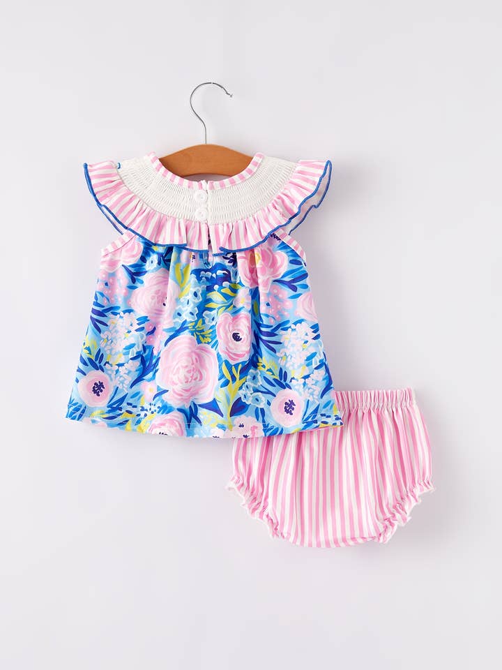 Rylee Faith Designs - Wholesale Clothing Set - Baby - “I ❤ MAMA”Embroidery Smocking Baby Girls Bloomers Set