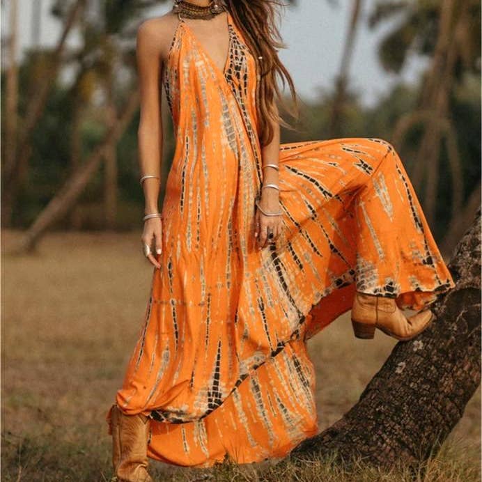 Rosa Clothing - Wholesale Dress - Women's - Swing halterneck tie backless print dress
