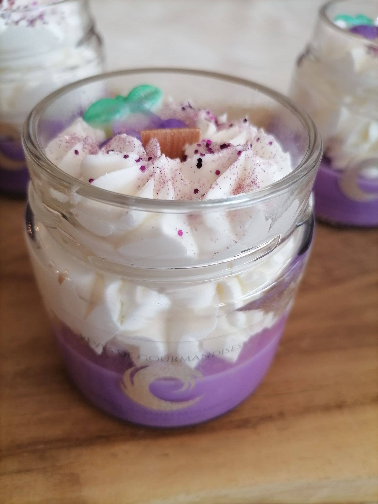 Rêves de gourmandises - Wholesale Jar/Filled Candle - Gourmet candle with wooden wick1