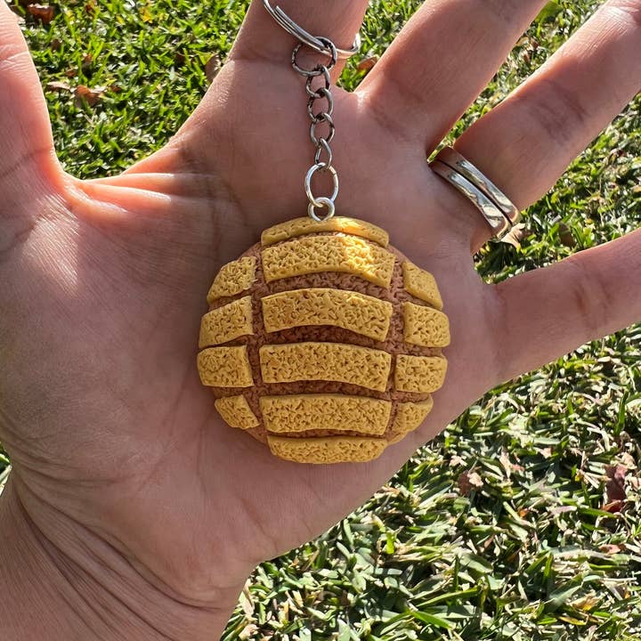 Artesanias la loteria LLC - Wholesale Keychain - Women's - Concha Keychain- Yellow