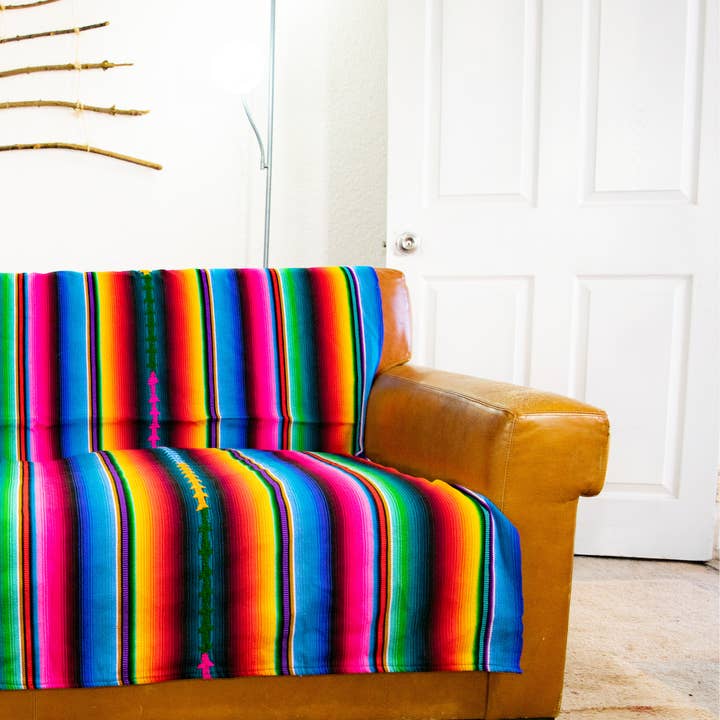 Couverture artisanale rayée Hacienda Sarape - Guatemala pour la vente par Lumily