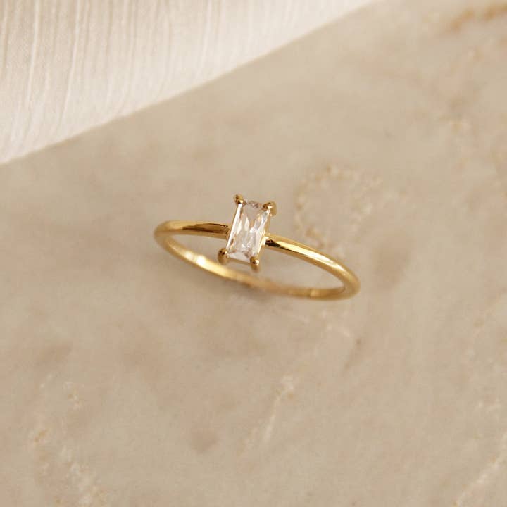 MAIVE - Wholesale Single Stone/Solitaire Ring - CZ Baguette Ring1